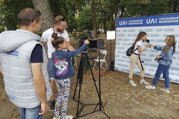  Діти спробували працювати журналістами та операторами разом з UA: ПОЛТАВА 