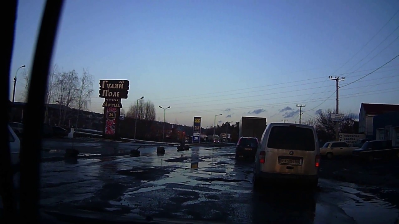 На автодорозі Хорол-Семенівка-Кременчук обмежили рух через ями